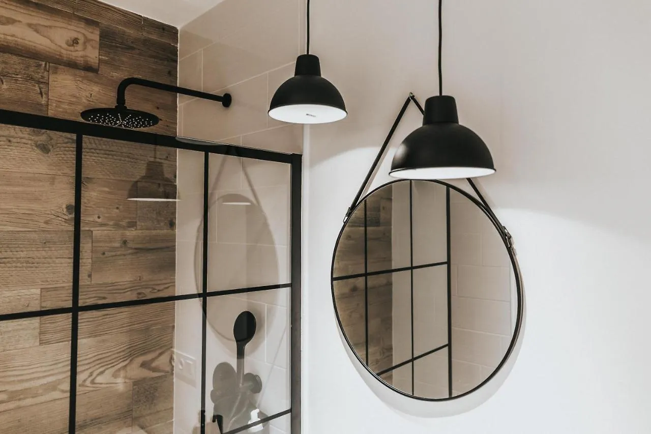 Contemporary Industrial Apartment By Rems Malaga