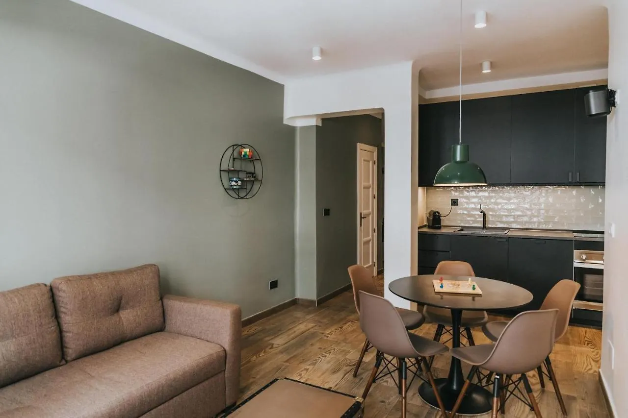 Contemporary Industrial Apartment By Rems Malaga
