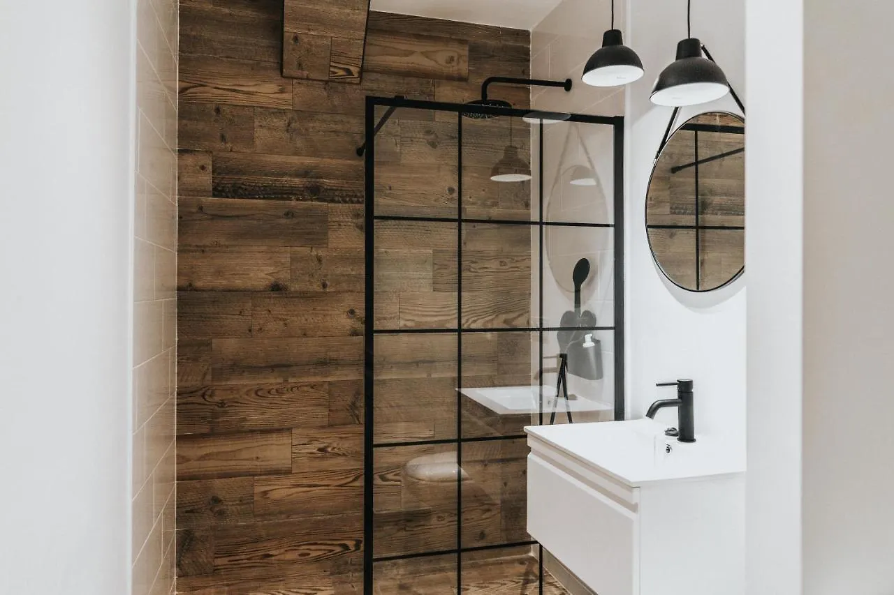 Contemporary Industrial Apartment By Rems Malaga