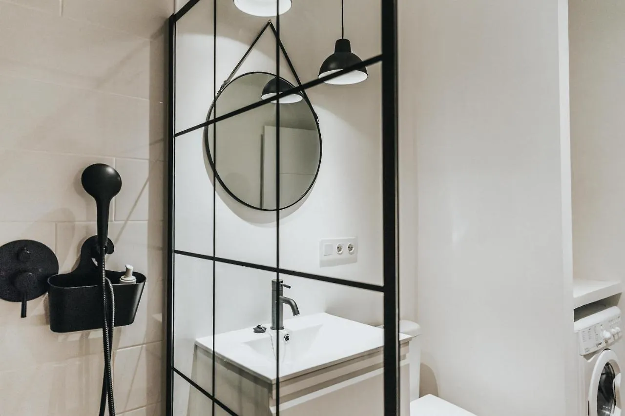 Contemporary Industrial Apartment By Rems Malaga