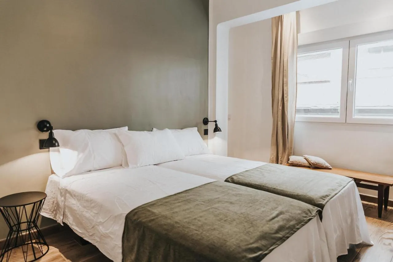 Contemporary Industrial Apartment By Rems Málaga