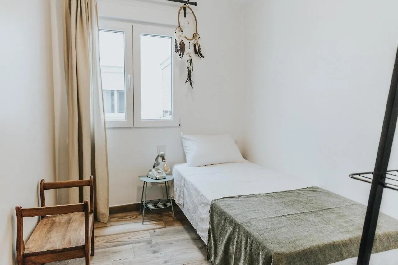 Contemporary Industrial Apartment By Rems Màlaga