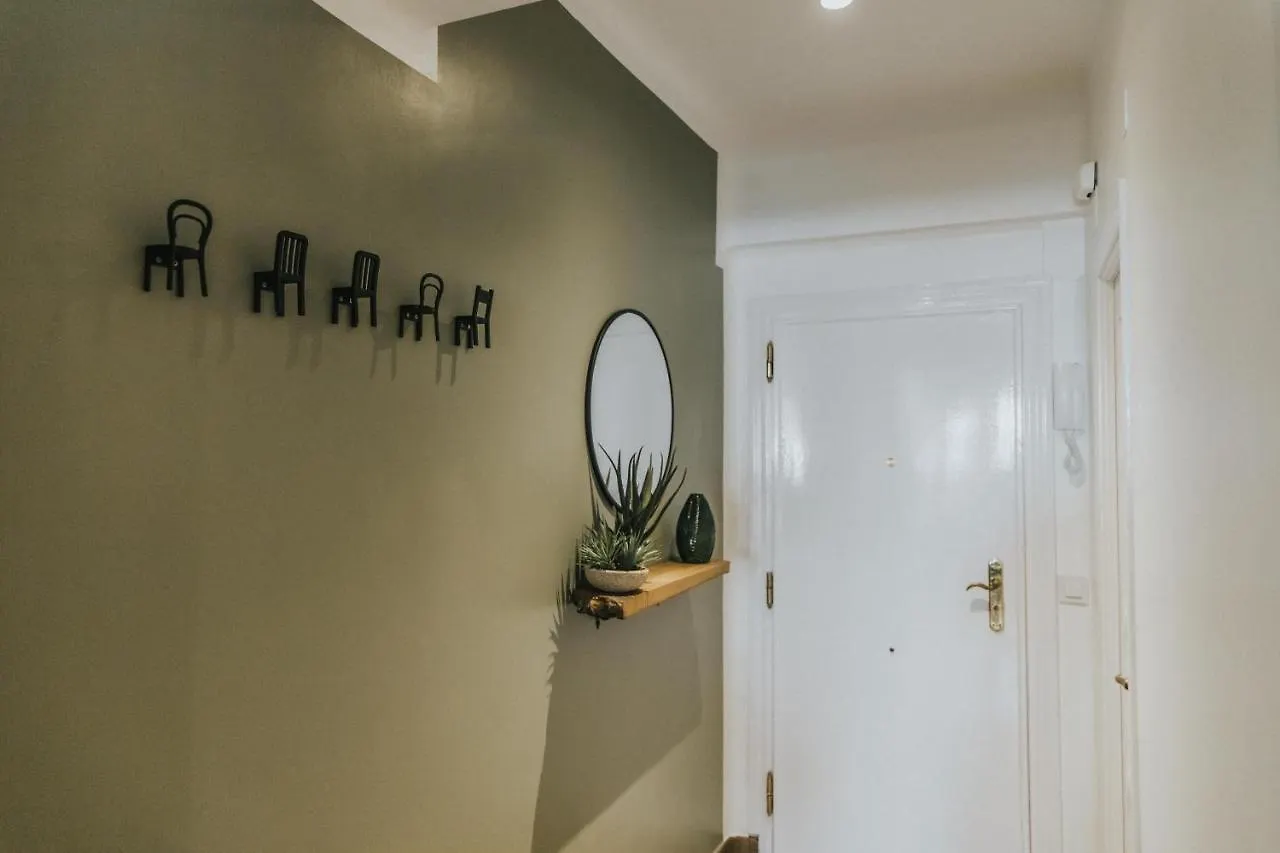 Contemporary Industrial Apartment By Rems Màlaga